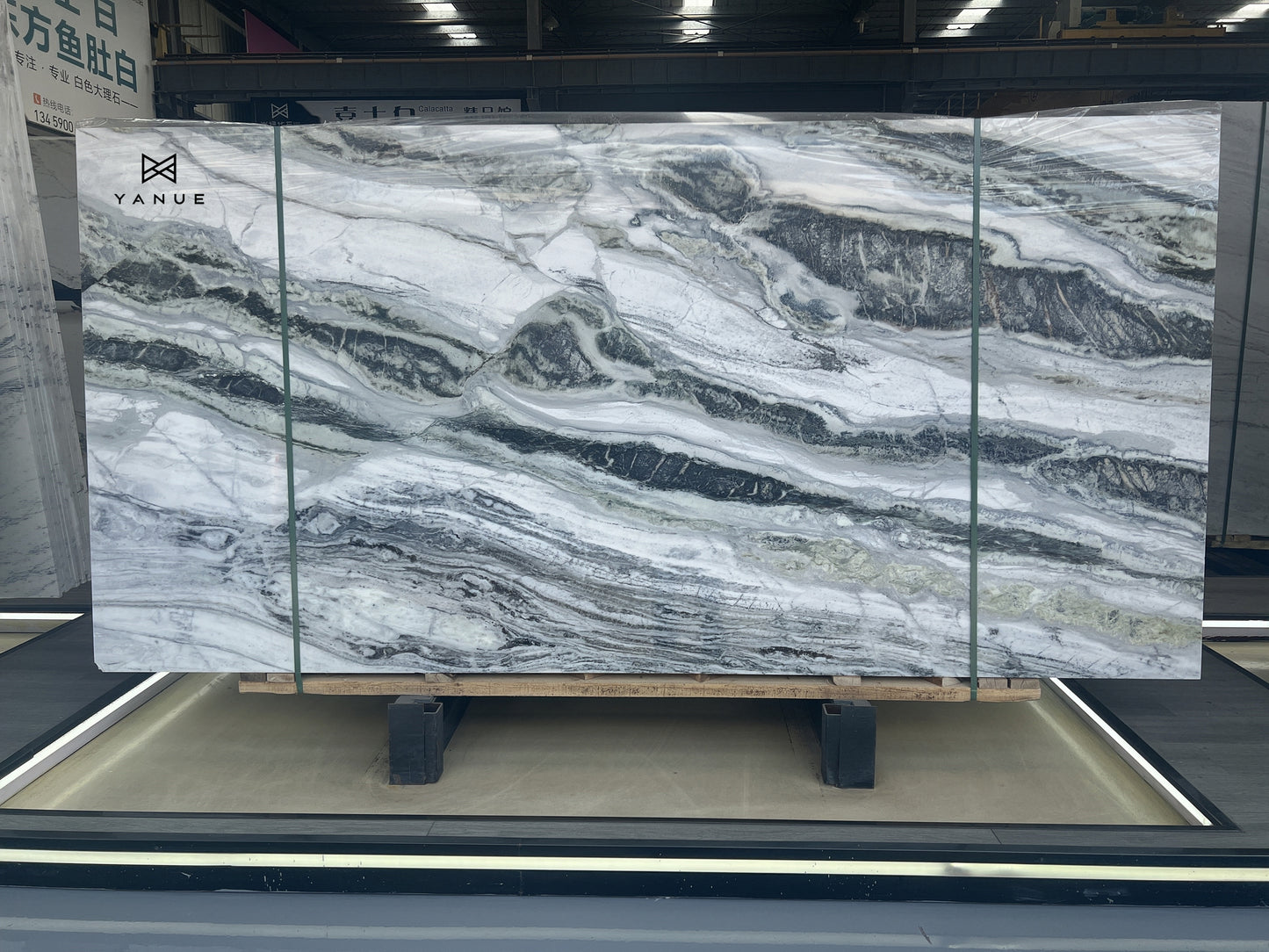 Quarry-Natural Quartzite -Luxurious green-Polished Slabs- Leather-Villa Interior Decoration-Countertops-patek-Design-Background walls-transparent