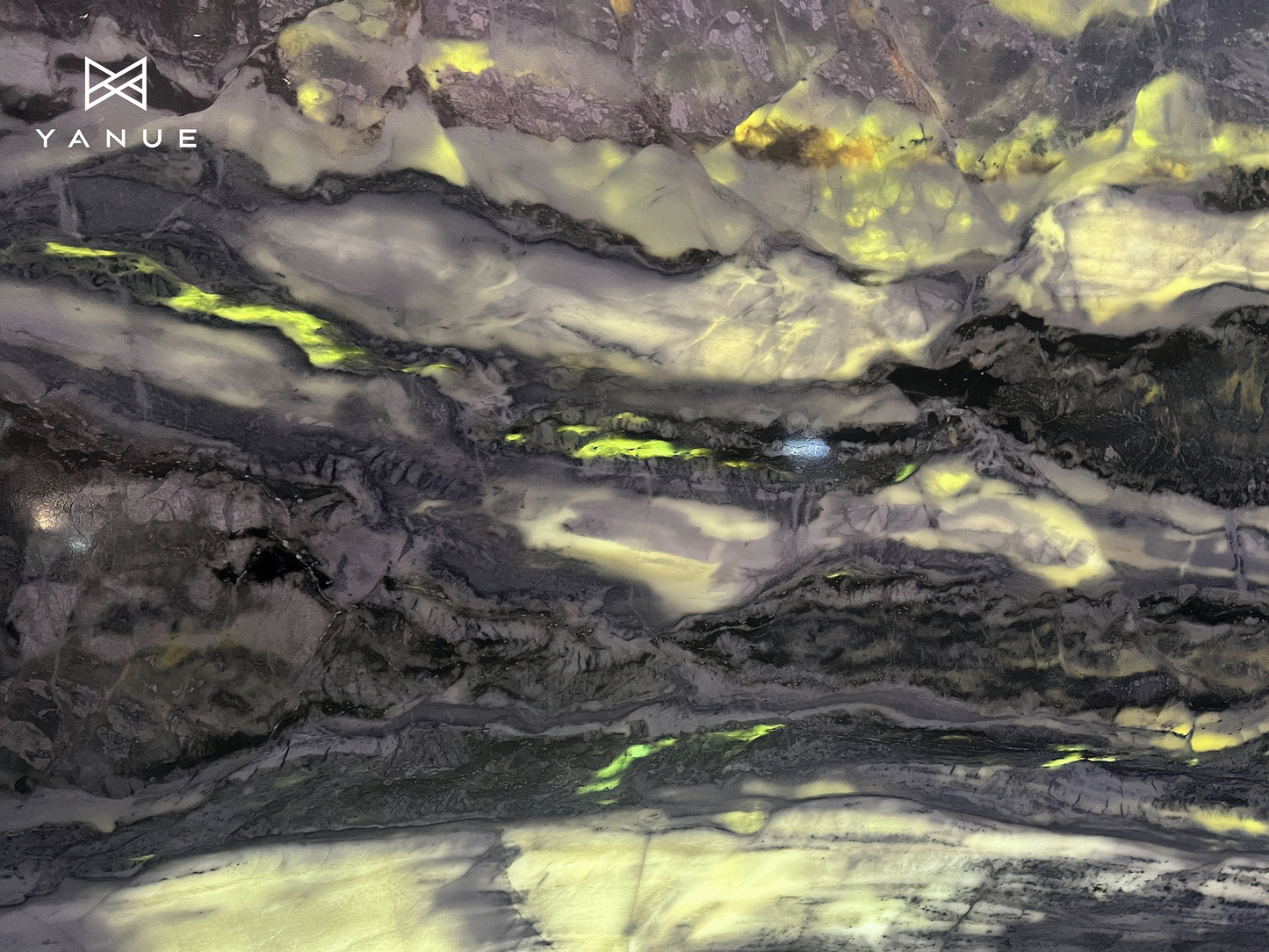 Quarry-Natural Quartzite -Luxurious green-Polished Slabs- Leather-Villa Interior Decoration-Countertops-patek-Design-Background walls-transparent
